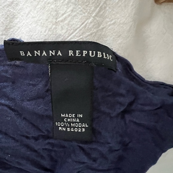 NWOT Banana Republic Blue Indigo Purple White Fade Ombre Scarf - Picture 5 of 5